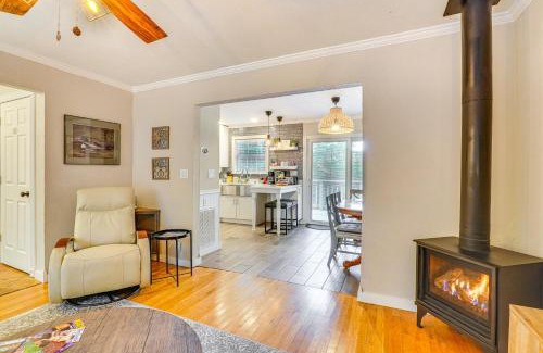 Eureka Springs House | Mtn Views and Fire Pit Eureka Springs Home