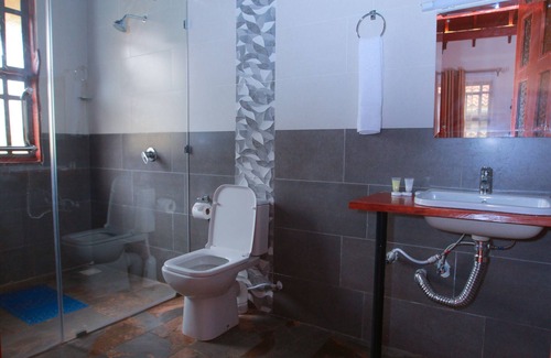 Nyeri County Hotel | Mtoni Resort