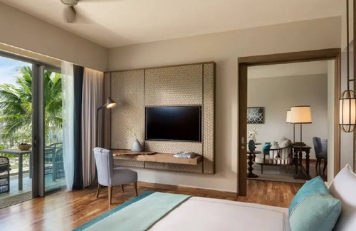 Plaine Magnien Hotel | Luxury Beachfront Escape at Anantara Iko Mauritius Resort | 2 Units