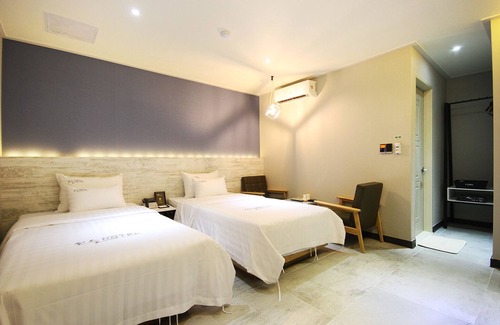 Muan Hotel | Muan Namak Oneul Hotel