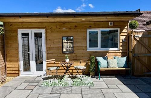 Christchurch Apartment | Mudeford Gem Accommdation