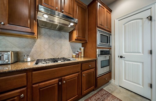 Mueller House | @ Mueller! Charming One-Story 3/3 Home Central Austin