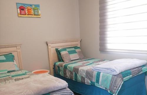 Muizenberg Apartment | Muizenberg Mountain View Apartment