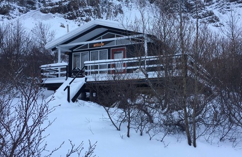 Borgarnes Cabin | Múlakot 5 - Cosy cabin, View the amazing view´s from the porch