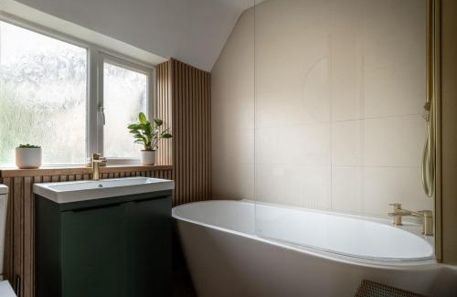 Upper Oddington House | Mulberries