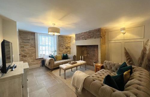 Morpeth House | Mulberry House - Morpeth Town Centre - Hot Tub