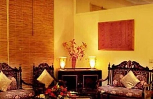 Gulshan-e-Iqbal Hotel | Mulberry inn Guest House Karachi