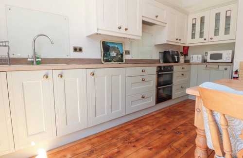 Southport Cottage | MULLANS, pet friendly, character holiday cottage in Southport