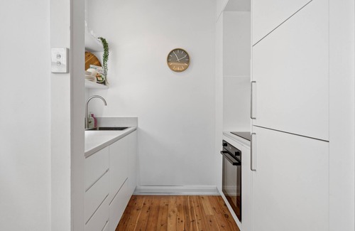 Randwick Apartment | Mulwarree Avenue Apartments by Urban Rest