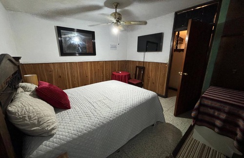Zona 13 Hotel | MUNDO HOSTAL