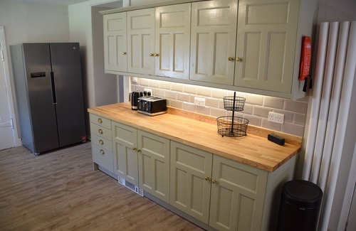 Rockcliffe Cottage | Munro Cottage - a cottage that sleeps 7 guests in 4 bedrooms