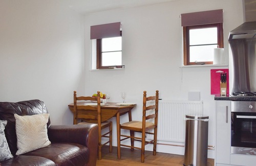 Hadleigh Cottage | Muntjac Cottage - UK33489