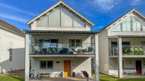 Malmesbury House | Muntjac Lodge