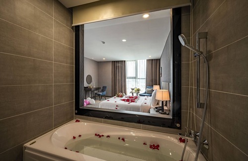 Phu Nhuan Hotel | Muong Thanh Luxury Saigon Hotel