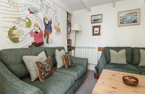 Mousehole House | Mural Cottage