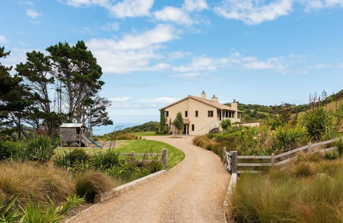 Muriwai House | Muriwai Estate
