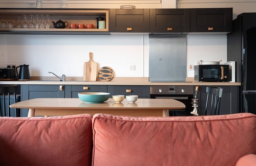 Dwyran Cottage | Murmur y Coed