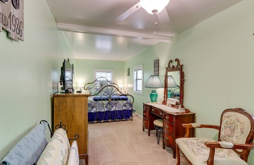 Murphy Cottage | Murphy Cottage w/Screened-In Porch - Pets Welcome