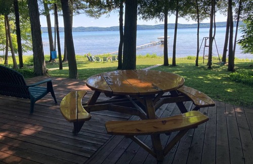 Glen Arbor House | Murphy's Glen- Big Glen Lake Waterfront