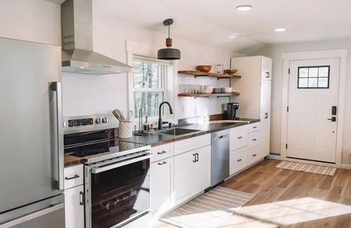 Weaverville Apartment | Murphy's Loftnn