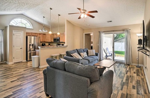Murrells Inlet House | Murrells Inlet Home with Patio about 3 Mi to Beach!