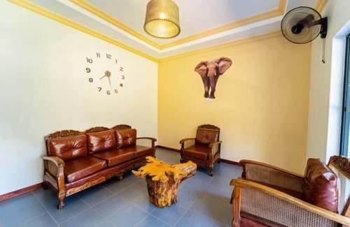 Victoria Falls Cabin | Murugare Lodge