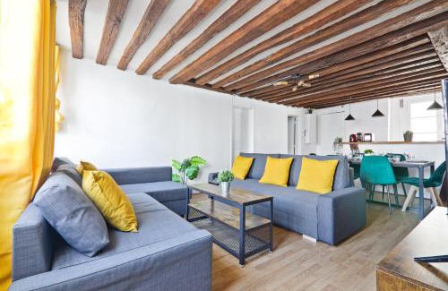 Saint-Thomas-d'Aquin Apartment | Musee du Louvre 5 Luxurious Apartment 1 BR-6P Free Netflix