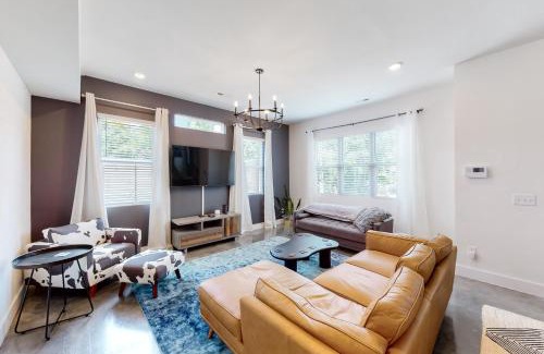 Hadley - Washington House | Music City Getaway