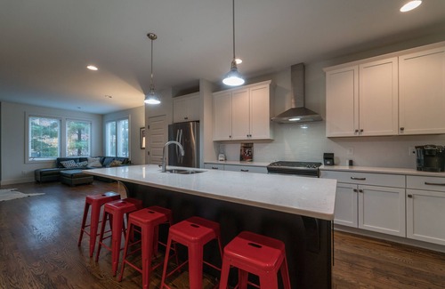 Hillsboro West End House | Music City Townhomes Unit C - Only 1.5 from downtown Nashville