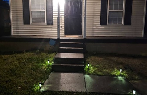 Talbot's Corner House | Music Row Retreat mins to downtown, hot tub