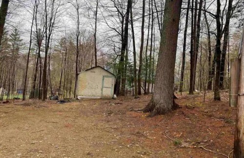 Gilmanton RV Rental | Musket Trail Lake Camping Retreat