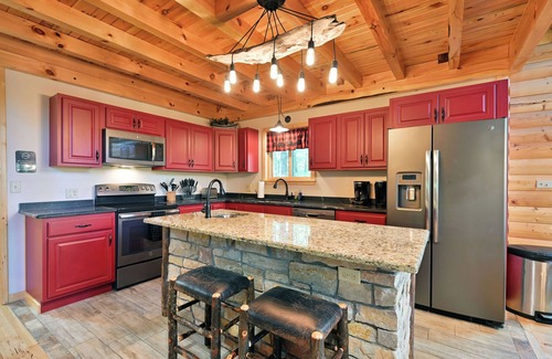 Hayward Cabin | Muskie Ridge- beautiful and rustic 3 bedroom cabin near the Chippewa Flowage.