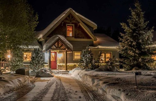 Muskoka Lakes Cottage | Muskoka Cottage Retreat on Private Lake