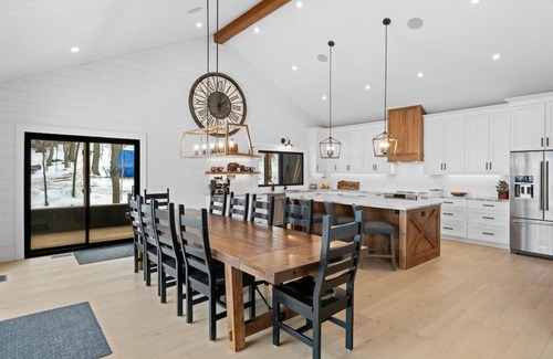 Muskoka Lakes Cottage | Muskoka Cottage - The Summer House. nBeautiful in summer and stunning in winter.