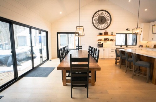 Muskoka Lakes Cottage | Muskoka Cottage - The Summer House. nBeautiful in summer and stunning in winter.