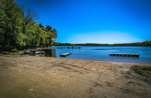 Torrance RV Rental | Muskoka Glamping Structure 4