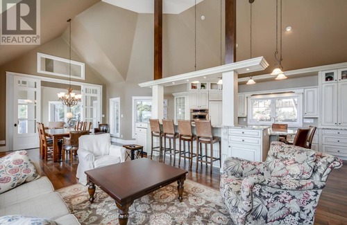 Huntsville House | Muskoka Luxury Residence in Huntsville