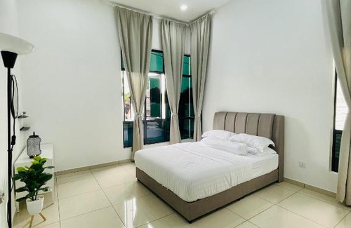 Malacca City Villa | MUSL1M ONLY - Wall White Pool Villa