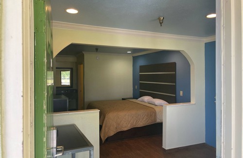 Jackson Hotel | Mustang Inn