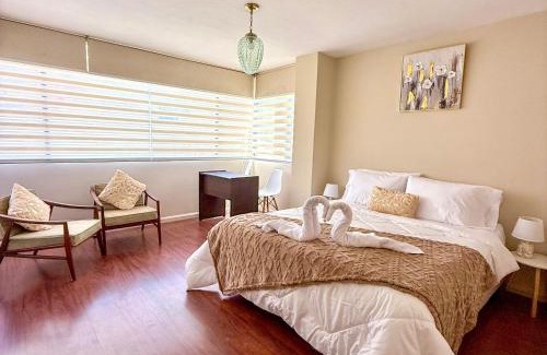 Huayna-Capac Apartment | Mustard Apartment -Centrally located in Cuenca