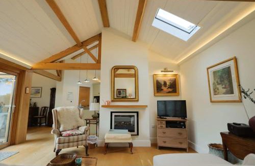 Tockington House | Musthay Mews Tockington cottage