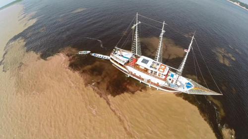 Centro Boat Rental | MV Desafio