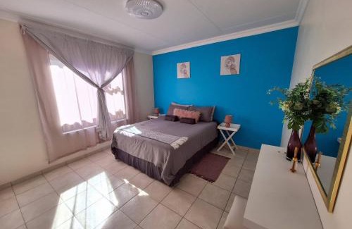 Mangaung Apartment | MV self-catering 3 Units
