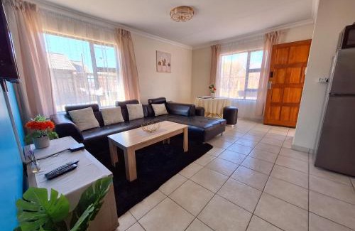 Mangaung Apartment | MV self-catering 3 Units