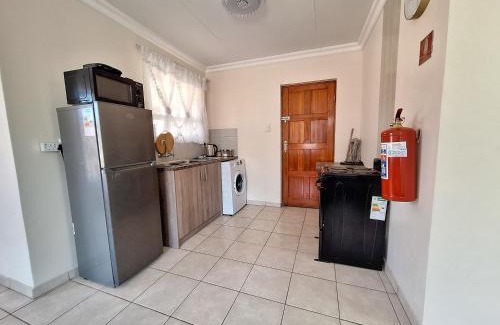 Mangaung Apartment | MV self-catering 3 Units