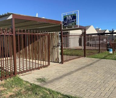 Mangaung Apartment | MV self-catering Apartment