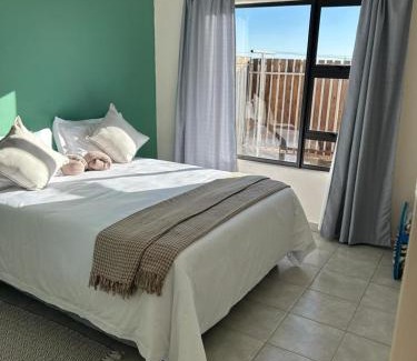 Mangaung Apartment | MV self-catering Linden