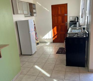 Mangaung Apartment | MV self-catering Linden