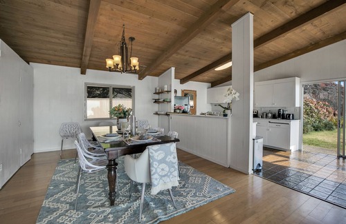 Southeast Carmel Villa | Mv45 Edge of the ocean estate Carmel by the Sea