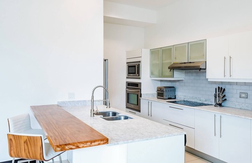 Tamarindo Condo | mVillas - Luxury 2Bed 2Bath Condo w Pool